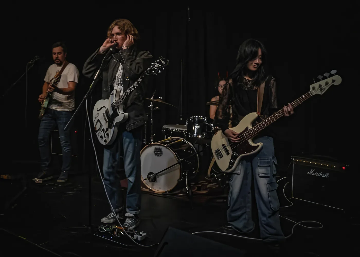 Autonomous Apes ON stage