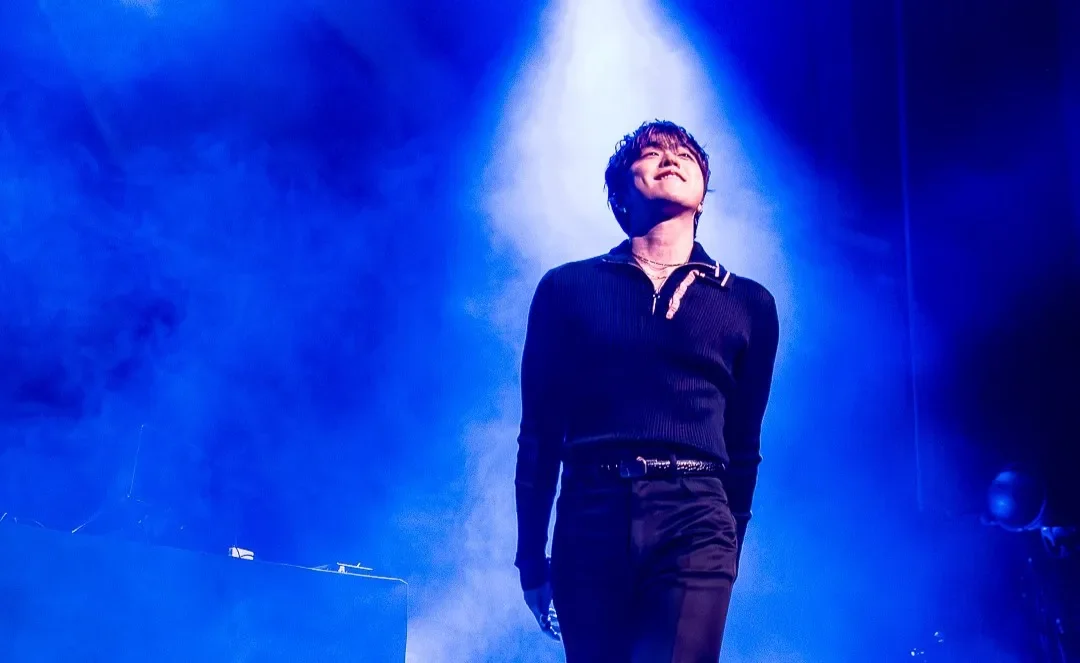 Photos of JUNNY at Vogue Theatre, Vancouver, British Columbia